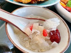 银耳雪梨汤-君霖海鲜私房菜(春柳店)