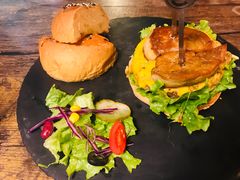 双片鹅肝汉堡-HIGH FIVE哈福手工汉堡(桂林路店)