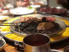 -青瓦炭韩潮烤肉(花园道店)