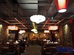 大堂-矮板凳老火锅(宽窄巷子店)