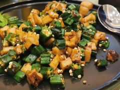 秋葵杏鲍菇-将相和·海鲜蒸饺大连菜