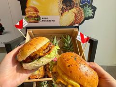 -必胜客(璞丽中心店)