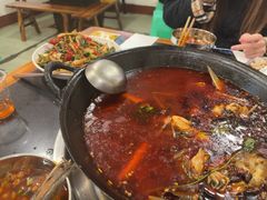 -鸿顺老铁锅美蛙鱼府(解放碑店)