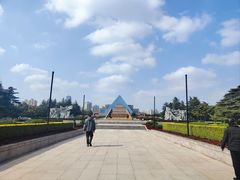 -上海市龙华烈士陵园