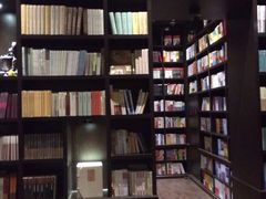 钟书阁-钟书阁(松江泰晤士小镇店)