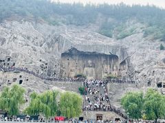 -龙门石窟