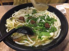 十年经典牛肉粉-鑫花溪牛肉米粉(文星广场店)