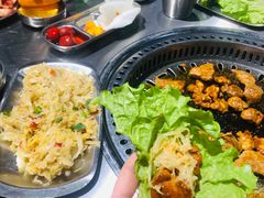 -马路牙子烧烤音乐酒馆(望京店)