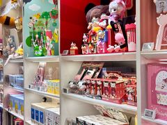 -泡泡玛特POPMART(世豪广场店)