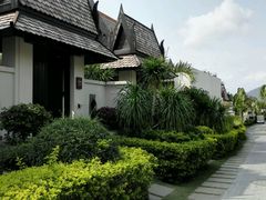 -三亚湾海居铂尔曼度假酒店