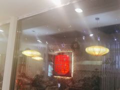 -毛辣果·贵州红酸汤牛肉火锅(西单店)