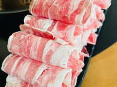 -果松木炭酸菜铜火锅·外婆参鸡汤