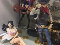 -泡泡玛特POPMART(蓝色港湾店)