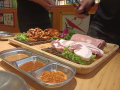 -极简·炭火烤肉主题餐厅·龙虾烧烤·烤羊排(宝龙店)