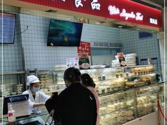 -白玉兰食品甜凤店(合生汇店)