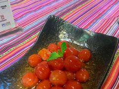 -香巴拉云南餐厅(华莱坞店)