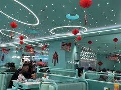 -季季红火锅(柳州城中万达二店)