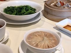 蟹肉龙虾汤包-利苑酒家(金宝店)