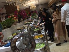 -泉福居酱骨头自助广场(南大街商业步行街店)