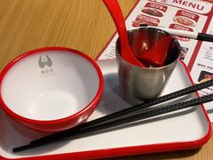 -虾弄弄海派小龙虾·牛羊蝎子火锅