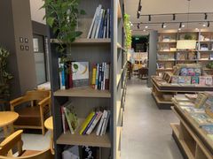 -魔方城市书房(中街益田店)