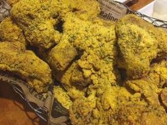 -BHC炸鸡(明洞总店)