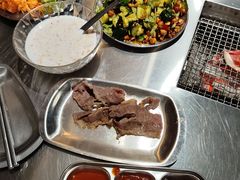 -马路牙子烧烤音乐酒馆(望京店)