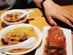 -诚铭记·虾仁汤包·成都小吃(融创店)
