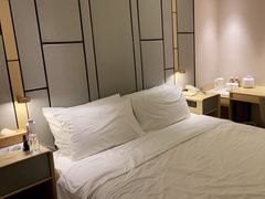 -全季酒店(上海金桥路地铁站店)