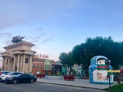 -布尔津河堤夜市
