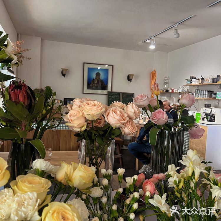 老城区居民楼老师傅咖啡店