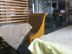 -上海宝信宝马4S店