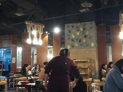 大堂-鸡遇虾煲干锅火锅(小寨金莎店)