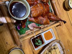 -老滇山寨•云南特色菜•地方菜•民族风情歌舞表演(金碧店)