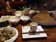 咕嘟草帽鱼-咕嘟草帽鱼·牛奶一样的鲜鱼汤(包河万达广场创始店)