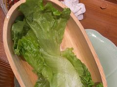 -野山舂·贵州现舂酸汤火锅(鸿通城店)