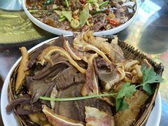 -聚八方土菜馆(余松路店)