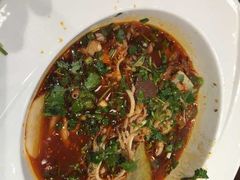 -成都你六姐·牛肉冒菜(城市集市合生汇店)