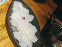 -老牌坊云南鱼豆花火锅(哈西万达店)