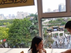 -包整·丝娃娃(一览甲秀楼风景店)