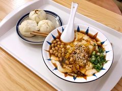 扁担豆腐脑-正南齐北·老街糯米团(洪崖洞店)