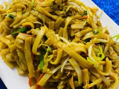 干炒牛河-东江海鲜大排档·潮汕菜·砂锅粥