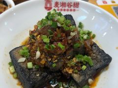 老长沙臭豆腐-呷佬·长沙手工米粉(金沙江路店)