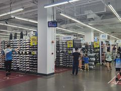 -迪卡侬(顺峰山店)