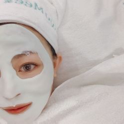 -YooMee优美智能科技美肤机构