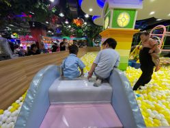 -菲菲羊乐园(临平银泰城店)