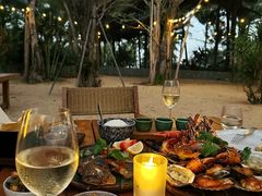 -三亚艾迪逊酒店·海滩烧烤 BARBACOA·现场乐队·浪漫晚餐·烧烤海鲜