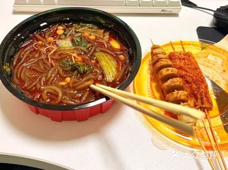 夸父炸串家点外卖一定要试试酸辣粉！