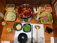 -独食火锅·半米屋台(直营总店)