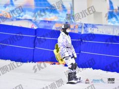-乔波室内滑雪场
